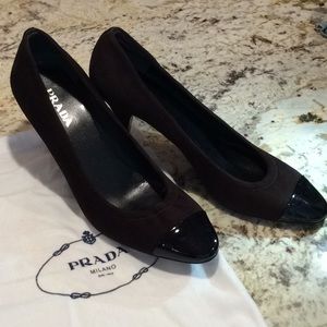 PRADA brown suede w black patent toe pumps.